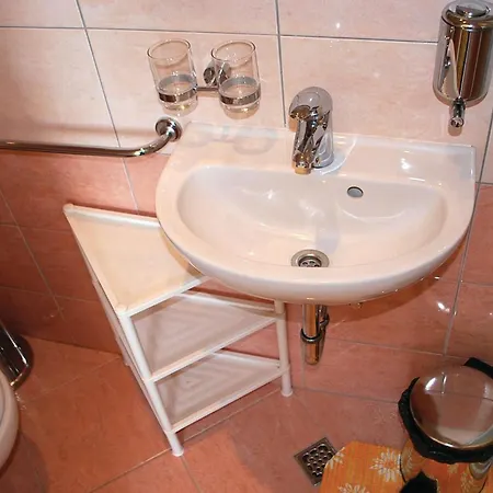 Cozy Home In Zaton Veliki With Kitchen * Trsteno